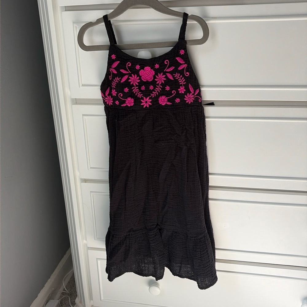 Children’s place embroidered dress
